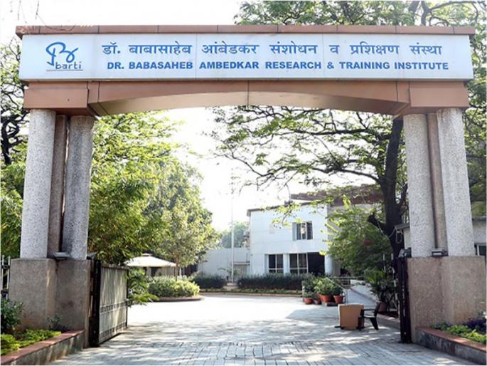 Barty's party to approve bill; Bhima Koregaon shows cost of Rs 50 lakh for event management | बिल मंजूर करण्यासाठी ‘बार्टी’ने घेतली पार्टी; भीमा कोरेगाव इव्हेंट मॅनेजमेंटसाठी दाखवला ५० लाखांचा खर्च Barty's party to approve bill; Bhima Koregaon shows cost of Rs 50 lakh for event management | बिल मंजूर करण्यासाठी ‘बार्टी’ने घेतली पार्टी; भीमा कोरेगाव इव्हेंट मॅनेजमेंटसाठी दाखवला ५० लाखांचा खर्च