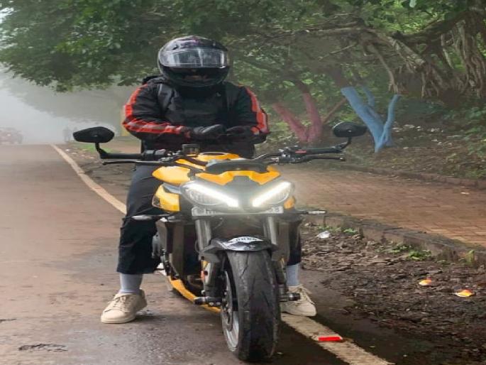 Helmet camera footage of rider Siddhesh Redekar, who was killed in an accident on the Ajra Amboli road is in the hands of Ajra police | Kolhapur- बाईक रायडर अपघात: हेल्मेट कॅमेऱ्यातील फुटेज पोलिसांच्या हाती Helmet camera footage of rider Siddhesh Redekar, who was killed in an accident on the Ajra Amboli road is in the hands of Ajra police | Kolhapur- बाईक रायडर अपघात: हेल्मेट कॅमेऱ्यातील फुटेज पोलिसांच्या हाती