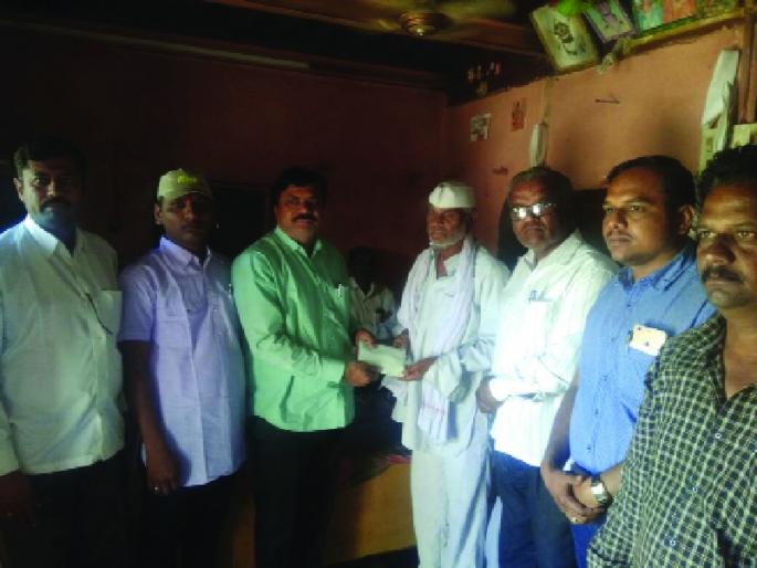 The organizations that are helping the Hingoli girls | हिंगोलीतील चिमुकल्यांच्या मदतीसाठी सरसावल्या संघटना