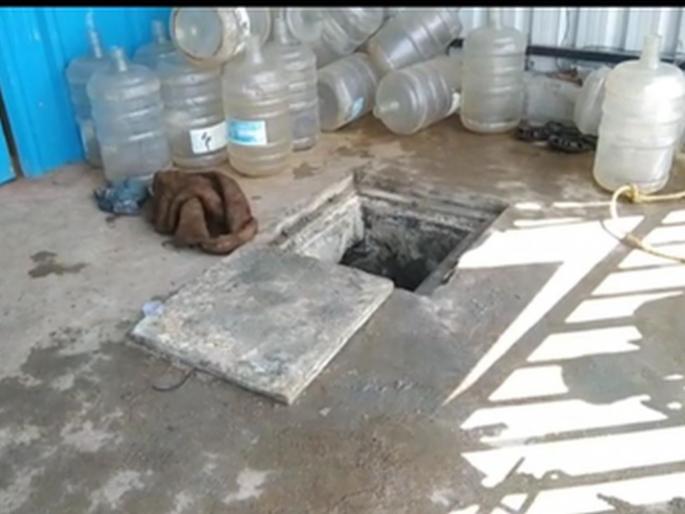 3 workers died due to negligence of caretaker organization; Workers die after seeping into septic tank | केअरटेकर संस्थेच्या निष्काळजीमुळे ३ बळी; सेप्टिक टॅन्कमध्ये घुसमटून कामगारांचा मृत्यू  3 workers died due to negligence of caretaker organization; Workers die after seeping into septic tank | केअरटेकर संस्थेच्या निष्काळजीमुळे ३ बळी; सेप्टिक टॅन्कमध्ये घुसमटून कामगारांचा मृत्यू
