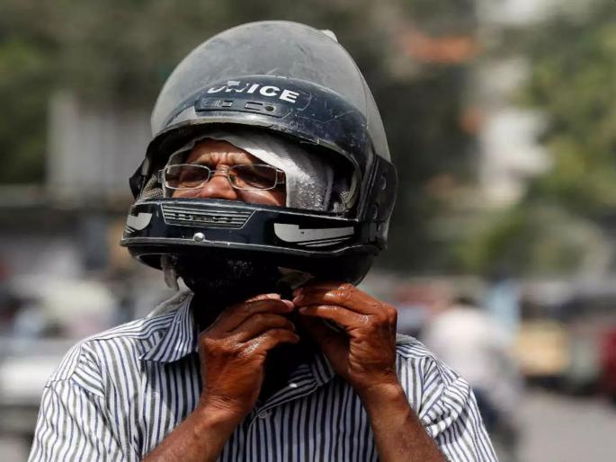 Be careful! New rules on helmets from the Morth; 5 lakh fine, 1 year imprisonment | Helmets new rule: सावधान! केंद्राकडून हेल्मेटबाबत नवे नियम लागू; 5 लाखांचा दंड, 1 वर्षाची कैद...जाणून घ्या... Be careful! New rules on helmets from the Morth; 5 lakh fine, 1 year imprisonment | Helmets new rule: सावधान! केंद्राकडून हेल्मेटबाबत नवे नियम लागू; 5 लाखांचा दंड, 1 वर्षाची कैद...जाणून घ्या...