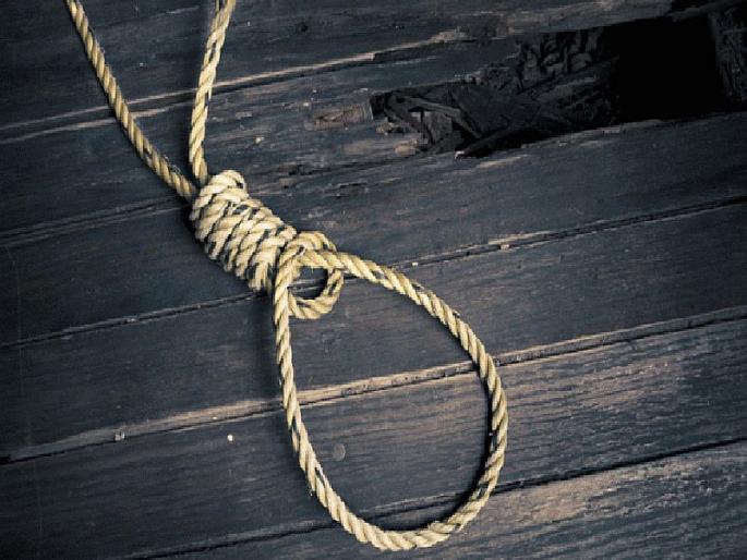 Farmer suicides due to debt stress, premature loss unseasonable rain | कर्जाच्या तणावातून शेतकऱ्याची आत्महत्या, अवकाळीने झाले होते नुकसान Farmer suicides due to debt stress, premature loss unseasonable rain | कर्जाच्या तणावातून शेतकऱ्याची आत्महत्या, अवकाळीने झाले होते नुकसान