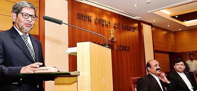 Decision of Shabarimala case should be reserved by Parliament: Shrihari Anne | शबरीमाला प्रकरणाचा निर्णय संसदेने सुरक्षित करावा : श्रीहरी अणे