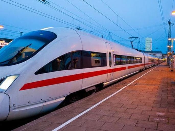 Two lakh passengers travel through 'High Speed Train' | दोन लाख प्रवासी करणार ‘हायस्पीड ट्रेन’ मधून प्रवास Two lakh passengers travel through 'High Speed Train' | दोन लाख प्रवासी करणार ‘हायस्पीड ट्रेन’ मधून प्रवास