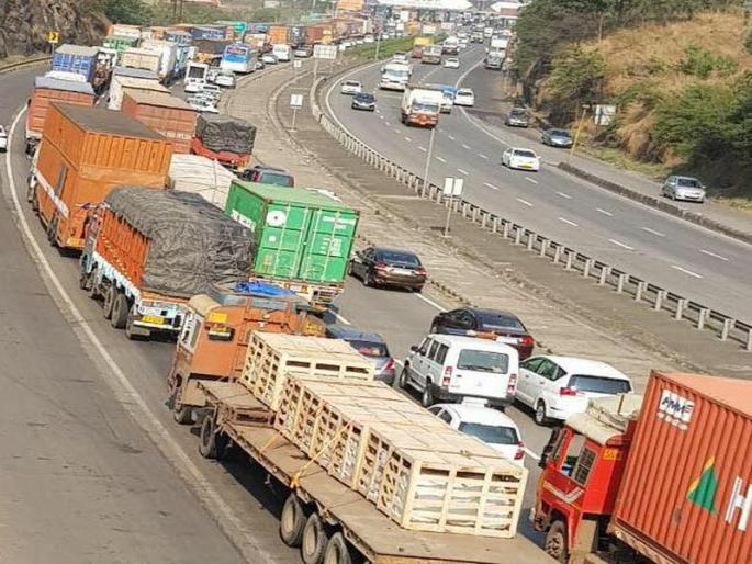 Heavy vehicles ban on Mumbai-Goa highway during Ganeshotsav period | गणेशोत्सव काळात मुंबई– गोवा महामार्गावर अवजड वाहतुकीस बंदी Heavy vehicles ban on Mumbai-Goa highway during Ganeshotsav period | गणेशोत्सव काळात मुंबई– गोवा महामार्गावर अवजड वाहतुकीस बंदी