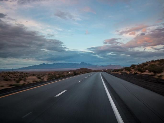 8,000 vehicles run on Aurangabad-Paithan road, two-lane verdict soon | NHAI चा जावईशोध!औरंगाबाद-पैठण रस्त्याने धावतात ८ हजार वाहने, चौपदरीचा फैसला अडकला 8,000 vehicles run on Aurangabad-Paithan road, two-lane verdict soon | NHAI चा जावईशोध!औरंगाबाद-पैठण रस्त्याने धावतात ८ हजार वाहने, चौपदरीचा फैसला अडकला