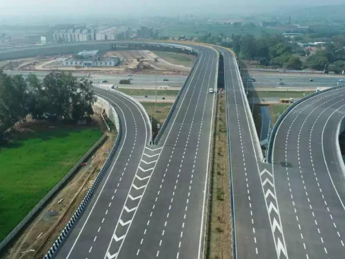 Driving rules on expressways and highways will change! This facility will be available every 10 km, know the new rule | एक्स्प्रेस वे अन् हायवेवर ड्रायव्हिंगचे नियम बदलणार! दर १० किमीवर मिळणार ही सुविधा, जाणून घ्या नवा नियम Driving rules on expressways and highways will change! This facility will be available every 10 km, know the new rule | एक्स्प्रेस वे अन् हायवेवर ड्रायव्हिंगचे नियम बदलणार! दर १० किमीवर मिळणार ही सुविधा, जाणून घ्या नवा नियम