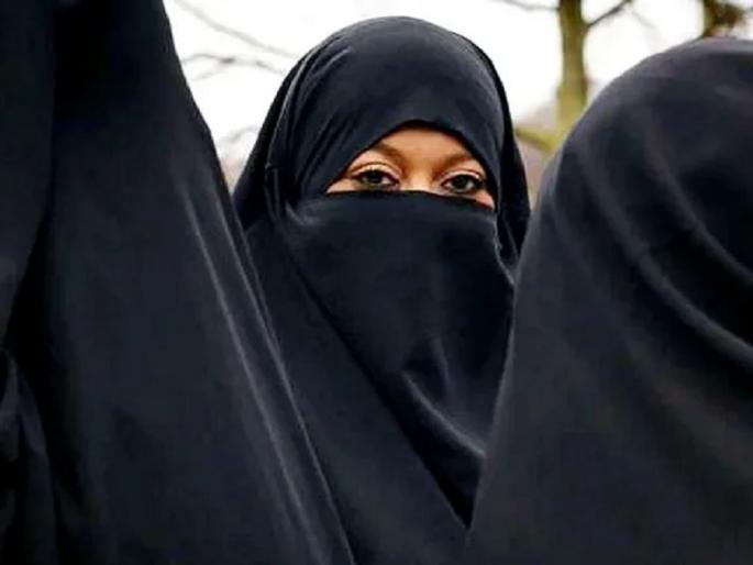 Iran: First anti-hijab protester hanged! Tehran Court Judgment; Five persons were imprisoned | Iran: प्रथमच हिजाबविरोधी आंदोलकाला फाशी! तेहरान कोर्टाचा निकाल; पाच जणांना कारावास Iran: First anti-hijab protester hanged! Tehran Court Judgment; Five persons were imprisoned | Iran: प्रथमच हिजाबविरोधी आंदोलकाला फाशी! तेहरान कोर्टाचा निकाल; पाच जणांना कारावास