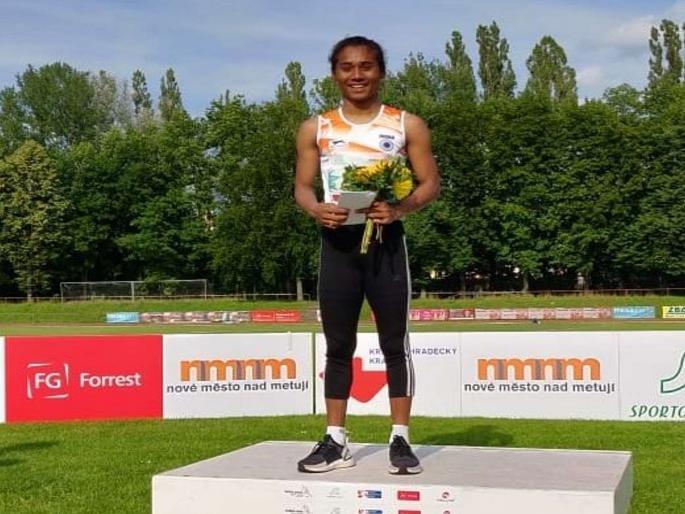 Hima Das win The fifth gold medal to be held in a month | हिमा दासची 'सुवर्ण'पंचमी! महिनाभरात पटकावले पाचवे सुवर्णपदक Hima Das win The fifth gold medal to be held in a month | हिमा दासची 'सुवर्ण'पंचमी! महिनाभरात पटकावले पाचवे सुवर्णपदक