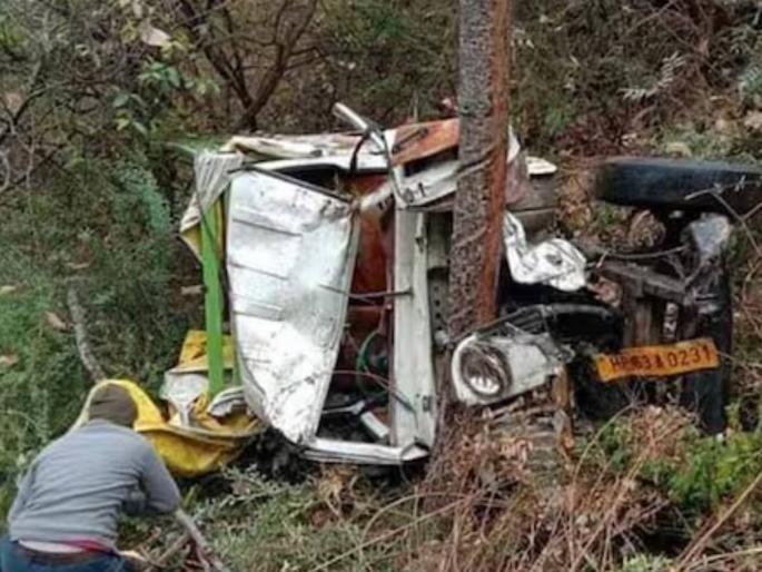 Fatal accident in Himachal, 6 dead, 6 seriously injured | हिमाचलमध्ये भीषण अपघात, ६ जणांचा मृत्यू, ६ जण गंभीर जखमी Fatal accident in Himachal, 6 dead, 6 seriously injured | हिमाचलमध्ये भीषण अपघात, ६ जणांचा मृत्यू, ६ जण गंभीर जखमी