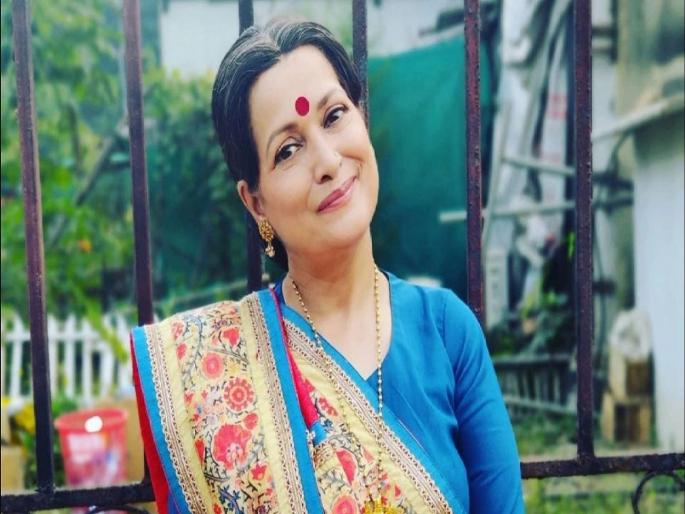There is no provident fund for actors: Himani Shivpuri talks about financial constraints amid COVID-19 crisis | ही कसली 'इंडस्ट्री', ना कोणते पेंशन प्लॅन, ना काही ठोस उपाययोजना, कोरोनामुळे Himani Shivpuri यांनी व्यक्त केले दुःख There is no provident fund for actors: Himani Shivpuri talks about financial constraints amid COVID-19 crisis | ही कसली 'इंडस्ट्री', ना कोणते पेंशन प्लॅन, ना काही ठोस उपाययोजना, कोरोनामुळे Himani Shivpuri यांनी व्यक्त केले दुःख