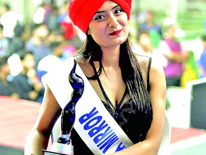 Wardha Arts Festival-2018: Himanshu Ruparell honored by 'Miss Maharashtra Mirror-2018' | वर्धा कला महोत्सव-२0१८ : हिमांशी रूपारेल ‘मिस महाराष्ट्र मिरर-२0१८’ने सन्मानित Wardha Arts Festival-2018: Himanshu Ruparell honored by 'Miss Maharashtra Mirror-2018' | वर्धा कला महोत्सव-२0१८ : हिमांशी रूपारेल ‘मिस महाराष्ट्र मिरर-२0१८’ने सन्मानित