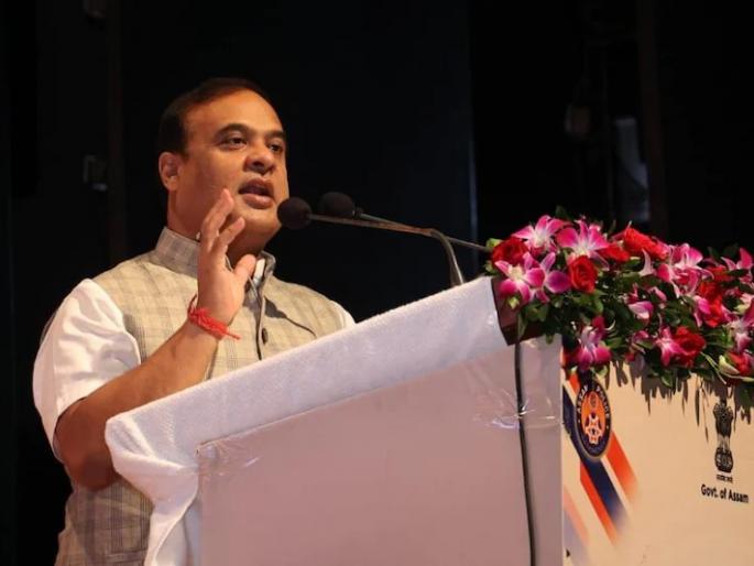 assam cm himanta biswa sarma law and order encounter policy meeting with all police station | जर बलात्काराचा आरोपी पळाला तर एन्काऊंटर पॅटर्नचा वापर केला पाहिजे; आसामच्या मुख्यमंत्र्यांचं वक्तव्य assam cm himanta biswa sarma law and order encounter policy meeting with all police station | जर बलात्काराचा आरोपी पळाला तर एन्काऊंटर पॅटर्नचा वापर केला पाहिजे; आसामच्या मुख्यमंत्र्यांचं वक्तव्य