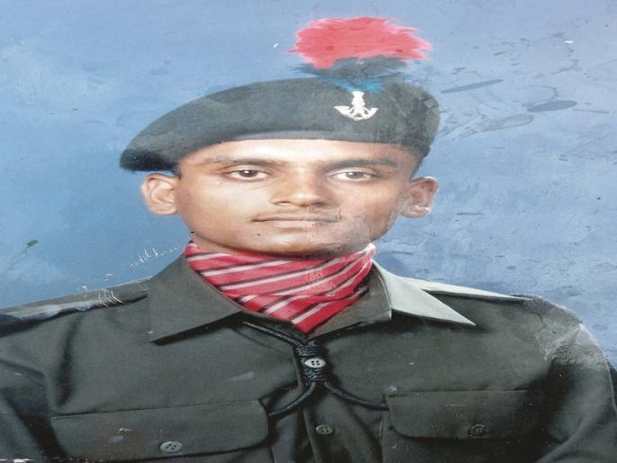 We shouted! : Sachin's funeral | शूरा आम्ही वंदिले! : अतिरेक्यांचा कर्दनकाळ, सचिन साके