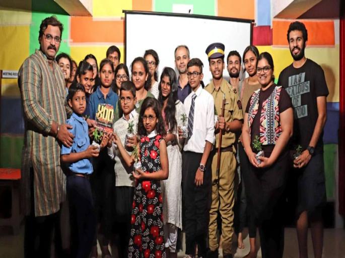 Ramanujan's 'One Seven Two Nine' | ठाण्यातील अभिनय कट्ट्यावर उलगडला गणितज्ञ रामानुजन यांचा 'एक सात दो नौ'  Ramanujan's 'One Seven Two Nine' | ठाण्यातील अभिनय कट्ट्यावर उलगडला गणितज्ञ रामानुजन यांचा 'एक सात दो नौ'