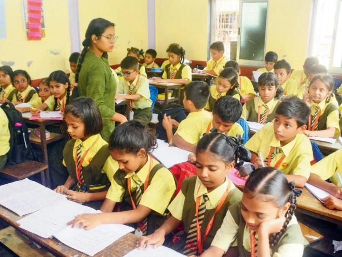 An editorial analyzing the fact after Hindi mandatory 3rd language for Classes 1-5 in Maharashtra | अग्रलेख: तुही भाषा कंची? अशी सक्ती करायचे कारण नाही An editorial analyzing the fact after Hindi mandatory 3rd language for Classes 1-5 in Maharashtra | अग्रलेख: तुही भाषा कंची? अशी सक्ती करायचे कारण नाही