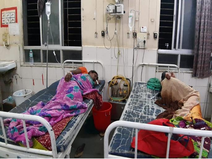 Shocking! Mothers' suicide attempt with three children by poisoning food | धक्कादायक ! अन्नात विष कालवून ३ मुलांसह मातेचा आत्महत्येचा प्रयत्न Shocking! Mothers' suicide attempt with three children by poisoning food | धक्कादायक ! अन्नात विष कालवून ३ मुलांसह मातेचा आत्महत्येचा प्रयत्न