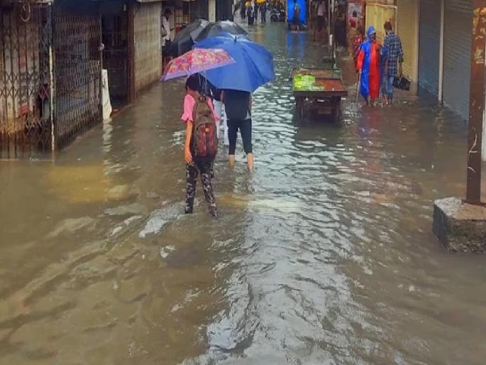 Kalamanuri, Wasmat hit by heavy rains for the second time in five days | १९ मंडळांमध्ये अतिवृष्टी; कळमनुरी, वसमतला पाच दिवसात दुसऱ्यांदा अतिवृष्टीचा फटका Kalamanuri, Wasmat hit by heavy rains for the second time in five days | १९ मंडळांमध्ये अतिवृष्टी; कळमनुरी, वसमतला पाच दिवसात दुसऱ्यांदा अतिवृष्टीचा फटका