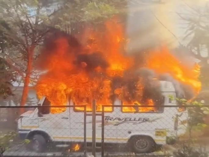 Only 2 minutes away from the company and time is running out Four die in the fire in hinjawadi | कंपनीपासून केवळ २ मिनिटाचे अंतर अन् काळाचा घाला; आगीच्या भक्ष्यस्थानी चौघांचा अंत Only 2 minutes away from the company and time is running out Four die in the fire in hinjawadi | कंपनीपासून केवळ २ मिनिटाचे अंतर अन् काळाचा घाला; आगीच्या भक्ष्यस्थानी चौघांचा अंत