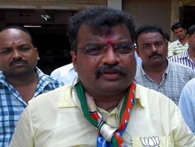 The 'it' decision of the commissioner is an attempt to divert attention: Ravindra Chavan | आयुक्तांचा 'तो' निर्णय म्हणजे लक्ष विचलित करण्याचा प्रयत्न The 'it' decision of the commissioner is an attempt to divert attention: Ravindra Chavan | आयुक्तांचा 'तो' निर्णय म्हणजे लक्ष विचलित करण्याचा प्रयत्न