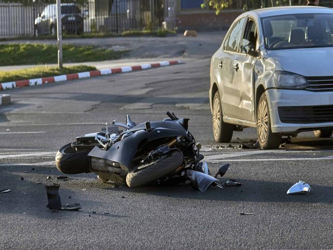 ‘Hit & run’ solatium raised 8-fold to Rs 2 lakh for death | 'हिट अँड रन' प्रकरणात मृत्यू झाल्यास कुटुंबाला मिळणार 8 पट अधिक नुकसान भरपाई! ‘Hit & run’ solatium raised 8-fold to Rs 2 lakh for death | 'हिट अँड रन' प्रकरणात मृत्यू झाल्यास कुटुंबाला मिळणार 8 पट अधिक नुकसान भरपाई!