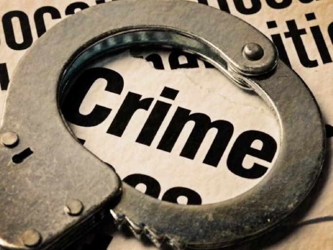 The driver took the crime to save the rich man's son! | धनाढ्याच्या मुलाला वाचविण्यासाठी चालकाने घेतला गुन्हा अंगावर! The driver took the crime to save the rich man's son! | धनाढ्याच्या मुलाला वाचविण्यासाठी चालकाने घेतला गुन्हा अंगावर!