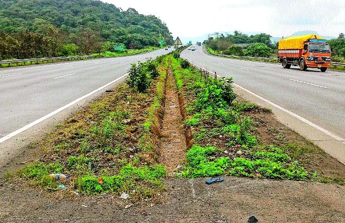 Chief Minister, Union Transport Minister, 24th January, Bhiwandi Devi Anjur, for the eight posts of Vadpe-Bhiwandi road | वडपे-भिवंडी रस्त्याच्या आठ पदरीकरणासाठी मुख्यमंत्री, केंद्रीय परिवहन मंत्री २४ जानेवारीस भिवंडी दिवे अंजूर येथे