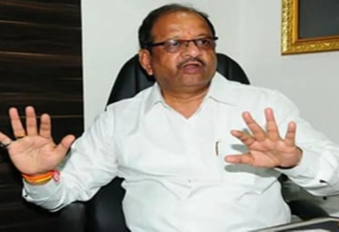 The rhythm of this Marathmola MP is heavy, No. 1 in the survey of 539 people, gopal shetty | हा मराठमोळा खासदार कामाला लय भारी, 539 जणांच्या सर्वेक्षणात नंबर 1 The rhythm of this Marathmola MP is heavy, No. 1 in the survey of 539 people, gopal shetty | हा मराठमोळा खासदार कामाला लय भारी, 539 जणांच्या सर्वेक्षणात नंबर 1