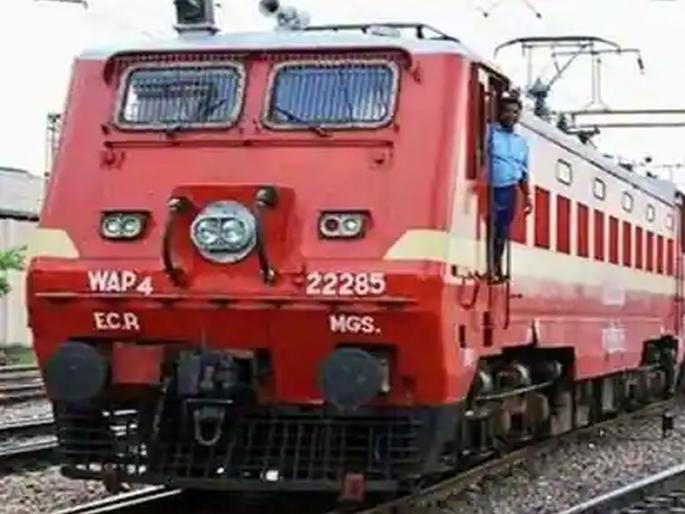 Divide into ministers from railway pipeline? Demand from Aurangabad, to be given | रेल्वे पीटलाइनवरून मंत्र्यांमध्ये दुफळी? मागणी औरंगाबादची, दिले जालन्याला Divide into ministers from railway pipeline? Demand from Aurangabad, to be given | रेल्वे पीटलाइनवरून मंत्र्यांमध्ये दुफळी? मागणी औरंगाबादची, दिले जालन्याला