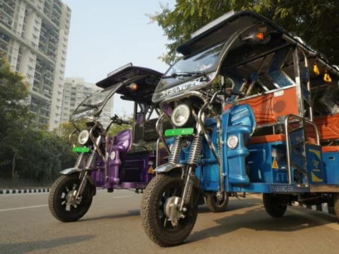 Permit mandatory for e-rickshaws, bikes; Transport Department prepares 'single window' system to simplify the process | ई-रिक्षा, बाईकसाठी परमिट बंधनकारक; प्रक्रिया सुलभ करण्यासाठी परिवहन विभागाकडून ‘सिंगल विंडो’ पद्धतीची तयारी Permit mandatory for e-rickshaws, bikes; Transport Department prepares 'single window' system to simplify the process | ई-रिक्षा, बाईकसाठी परमिट बंधनकारक; प्रक्रिया सुलभ करण्यासाठी परिवहन विभागाकडून ‘सिंगल विंडो’ पद्धतीची तयारी