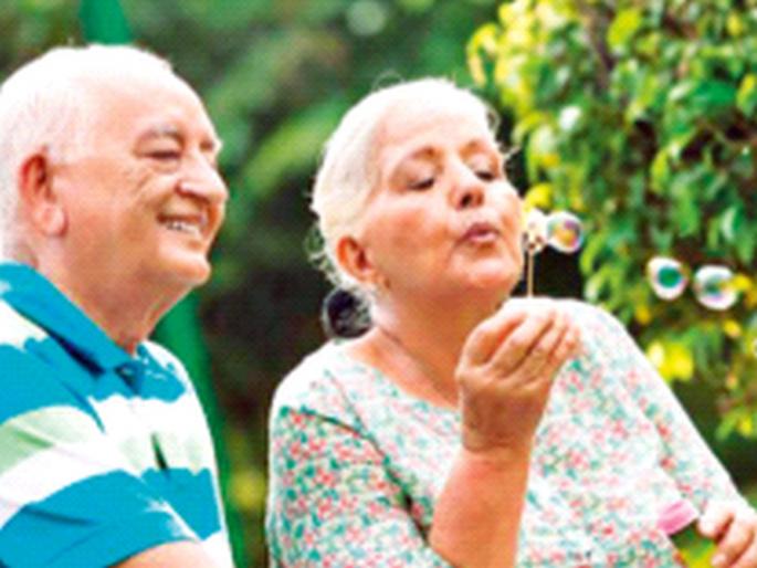 Young or old, it's up to you! | तरुण राहायचं की वृद्ध, हे तुमच्याच हातात! Young or old, it's up to you! | तरुण राहायचं की वृद्ध, हे तुमच्याच हातात!