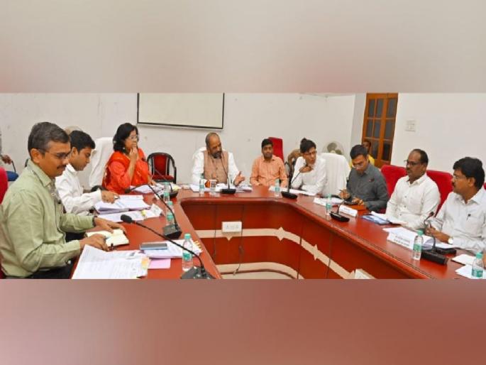 Take decision on rehabilitation of coal mine affected villages - Hansraj Ahir | कोळसाखाण बाधित गावांच्या पुनर्वसनाबाबत निर्णय घ्या - हंसराज अहिर Take decision on rehabilitation of coal mine affected villages - Hansraj Ahir | कोळसाखाण बाधित गावांच्या पुनर्वसनाबाबत निर्णय घ्या - हंसराज अहिर