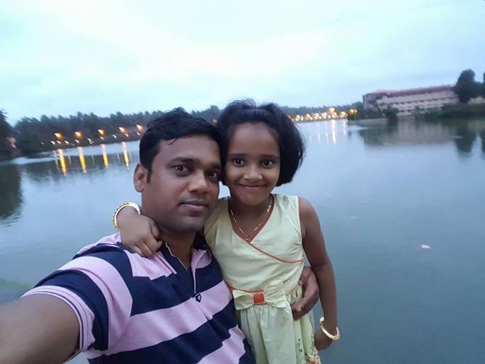 CoronaVirus! keep Watch on my father; Greeting of police girl to god | CoronaVirus बाबावर लक्ष असूदेत! पोलीस कन्येचे देवबाप्पाला ग्रिटिंग CoronaVirus! keep Watch on my father; Greeting of police girl to god | CoronaVirus बाबावर लक्ष असूदेत! पोलीस कन्येचे देवबाप्पाला ग्रिटिंग