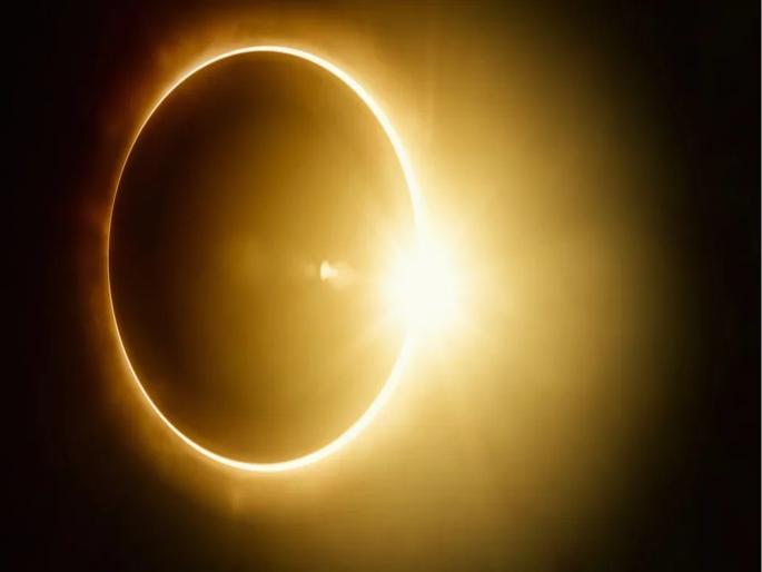 If you are looking at a solar eclipse, take care of these things | Surya Grahan 2019 : सुर्यग्रहण बघत असाल तर 'या' गोष्टींची घ्या काळजी If you are looking at a solar eclipse, take care of these things | Surya Grahan 2019 : सुर्यग्रहण बघत असाल तर 'या' गोष्टींची घ्या काळजी