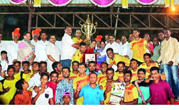 Degree Fighters winner - Maratha Light Infantry Runner-up | देवगिरी फायटर्सला विजेतेपद--: मराठा लाइट इन्फंट्री उपविजेता