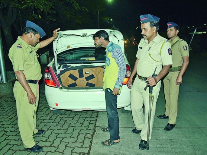 Dhulivandan: The police will deploy in the town square | धुलिवंदन : शहरातील चौकाचौकात राहणार पोलीस Dhulivandan: The police will deploy in the town square | धुलिवंदन : शहरातील चौकाचौकात राहणार पोलीस