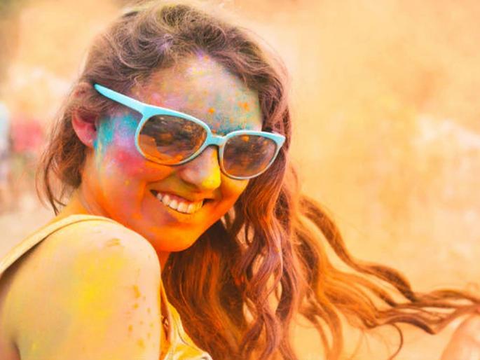 Holi Special: How to care for hair and skin, telling beauty expert! | Holi Special : केस व त्वचेची काळजी कशी घ्याल, सांगताहेत ब्युटी एक्सपर्ट!