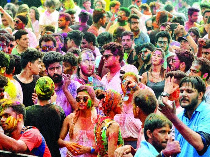 Vivid colors have become one, colorful colors ..., eco-friendly color festivities fill many | अवघा रंग एक झाला, रंगी रंगला..., पर्यावरणपूरक रंगोत्सवावर अनेकांचा भर Vivid colors have become one, colorful colors ..., eco-friendly color festivities fill many | अवघा रंग एक झाला, रंगी रंगला..., पर्यावरणपूरक रंगोत्सवावर अनेकांचा भर