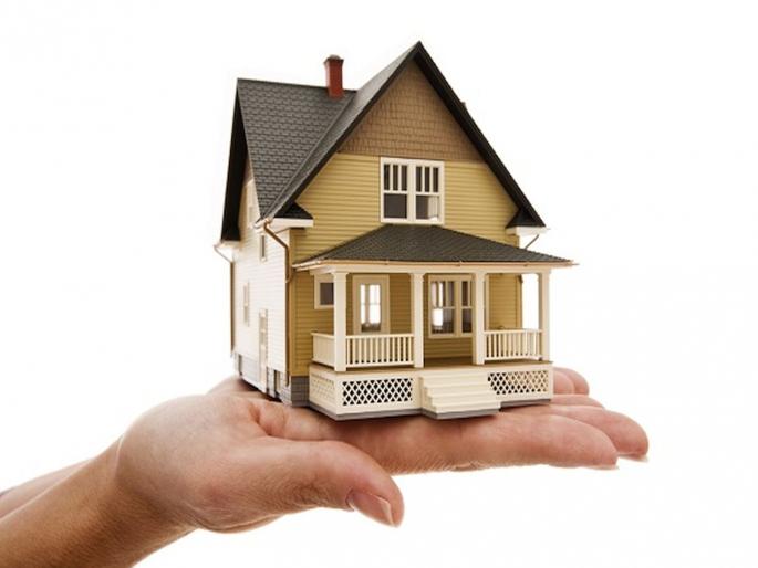 The promise of providing permanent houses has not been fulfilled even after three years; 27 lakh houses of 'PM Awas' in Maharashtra are still incomplete | पक्के घर देण्याचा वादा तीन वर्षांनंतरही पूर्ण हाेईना; महाराष्ट्रात ‘पीएम आवास’ ची २७ लाख घरे अद्याप अपूर्ण The promise of providing permanent houses has not been fulfilled even after three years; 27 lakh houses of 'PM Awas' in Maharashtra are still incomplete | पक्के घर देण्याचा वादा तीन वर्षांनंतरही पूर्ण हाेईना; महाराष्ट्रात ‘पीएम आवास’ ची २७ लाख घरे अद्याप अपूर्ण