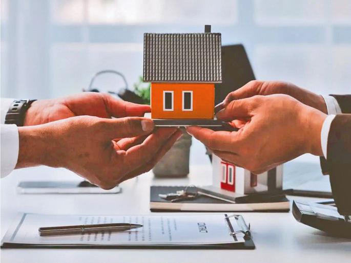 47 applications for Mahul houses; 21 municipal employees paid the deposit on the first day | माहुलच्या घरांसाठी ४७ अर्ज; पहिल्याच दिवशी महापालिकेच्या २१ कर्मचाऱ्यांनी भरली अनामत रक्कम 47 applications for Mahul houses; 21 municipal employees paid the deposit on the first day | माहुलच्या घरांसाठी ४७ अर्ज; पहिल्याच दिवशी महापालिकेच्या २१ कर्मचाऱ्यांनी भरली अनामत रक्कम