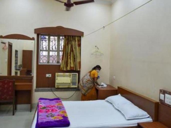 coronavirus: New guidelines issued by the government for mild and asymptomatic corona patients, must be followed | coronavirus: सौम्य आणि लक्षणे नसलेल्या कोरोनाबाधितांसाठी सरकारची नवी नियमावली, करावे लागेल या सूचनांचे पालन coronavirus: New guidelines issued by the government for mild and asymptomatic corona patients, must be followed | coronavirus: सौम्य आणि लक्षणे नसलेल्या कोरोनाबाधितांसाठी सरकारची नवी नियमावली, करावे लागेल या सूचनांचे पालन