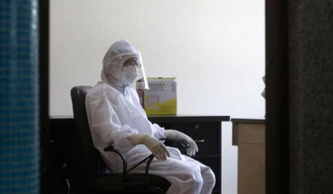 Home isolation option if arranged | व्यवस्था असेल तर होम आयसोलेशनचा पर्याय Home isolation option if arranged | व्यवस्था असेल तर होम आयसोलेशनचा पर्याय