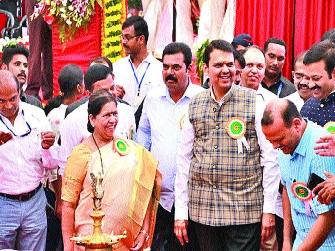 Project houses will be regularized | प्रकल्पग्रस्तांची घरे नियमित केली जाणार Project houses will be regularized | प्रकल्पग्रस्तांची घरे नियमित केली जाणार