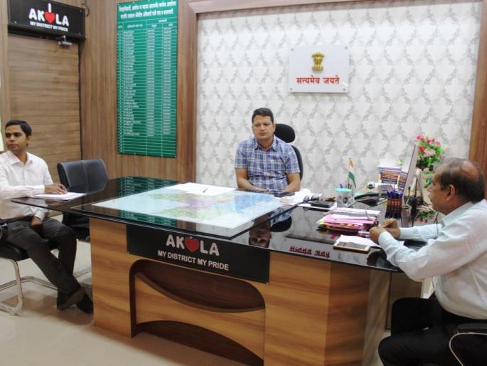 JCB owener should give Contributions for water conservation works - District Collector | गावे पाणीदार करण्यासाठी जे.सी.बी. व पोकलॅन्ड धारकांनी योगदान द्यावे - जिल्हाधिकाऱ्यांचे आवाहन JCB owener should give Contributions for water conservation works - District Collector | गावे पाणीदार करण्यासाठी जे.सी.बी. व पोकलॅन्ड धारकांनी योगदान द्यावे - जिल्हाधिकाऱ्यांचे आवाहन