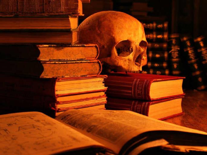 Cursed Movie: The story of this movie got cursed; Suspicious death of 6 people after reading story... | Cursed Movie: 'या' चित्रपटाच्या कथेला मिळाला शाप; स्टोरी वाचून 6 जणांचा संशयास्पद मृत्यू... Cursed Movie: The story of this movie got cursed; Suspicious death of 6 people after reading story... | Cursed Movie: 'या' चित्रपटाच्या कथेला मिळाला शाप; स्टोरी वाचून 6 जणांचा संशयास्पद मृत्यू...