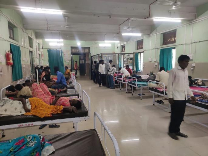 Women, children poisoned by food, health of 50 women and children deteriorated, treated at Savana Rural Hospital | जेवणातून महिला, बालकांना विषबाधा, ५० महिलांसह बालकांची प्रकृती खालावली, सवना ग्रामीण रुग्णालयात उपचार Women, children poisoned by food, health of 50 women and children deteriorated, treated at Savana Rural Hospital | जेवणातून महिला, बालकांना विषबाधा, ५० महिलांसह बालकांची प्रकृती खालावली, सवना ग्रामीण रुग्णालयात उपचार