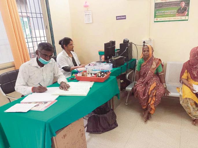 Reporting work ten times more than treatment! State of Municipal Health Department | उपचारांपेक्षा योजनांची माहिती देण्यातच डॉक्टर व्यस्त; महापालिका आरोग्य विभागाची अवस्था Reporting work ten times more than treatment! State of Municipal Health Department | उपचारांपेक्षा योजनांची माहिती देण्यातच डॉक्टर व्यस्त; महापालिका आरोग्य विभागाची अवस्था