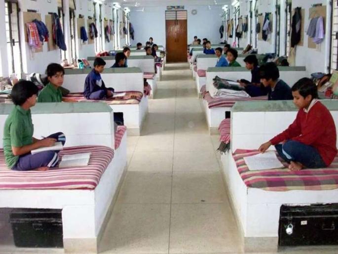 Social Welfare Department hostel scam disclosure! | समाजकल्याण खात्याचा होस्टेल घोटाळा उघड! Social Welfare Department hostel scam disclosure! | समाजकल्याण खात्याचा होस्टेल घोटाळा उघड!