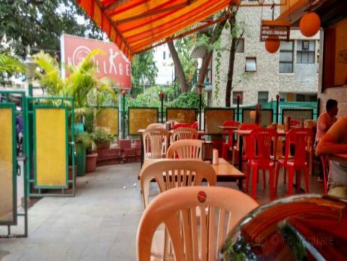 200 crore loss in a month and a half period of Lockdown hits hotel business | लॉकडाऊनचा हॉटेल व्यवसायाला फटका ; दीड महिन्यात २०० कोटींचे नुकसान 200 crore loss in a month and a half period of Lockdown hits hotel business | लॉकडाऊनचा हॉटेल व्यवसायाला फटका ; दीड महिन्यात २०० कोटींचे नुकसान