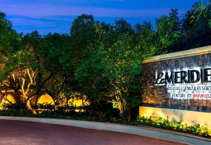 Coming to Mahabaleshwar for a trip cost Mumbaikars dearly | Mahabaleshwar Hill Station Satara- महाबळेश्वरला सहलीसाठी येणे मुंबईकरांना महागात पडले